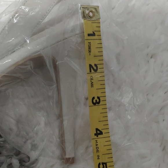 New size 11 David's Bridal heels - Picture 10 of 11